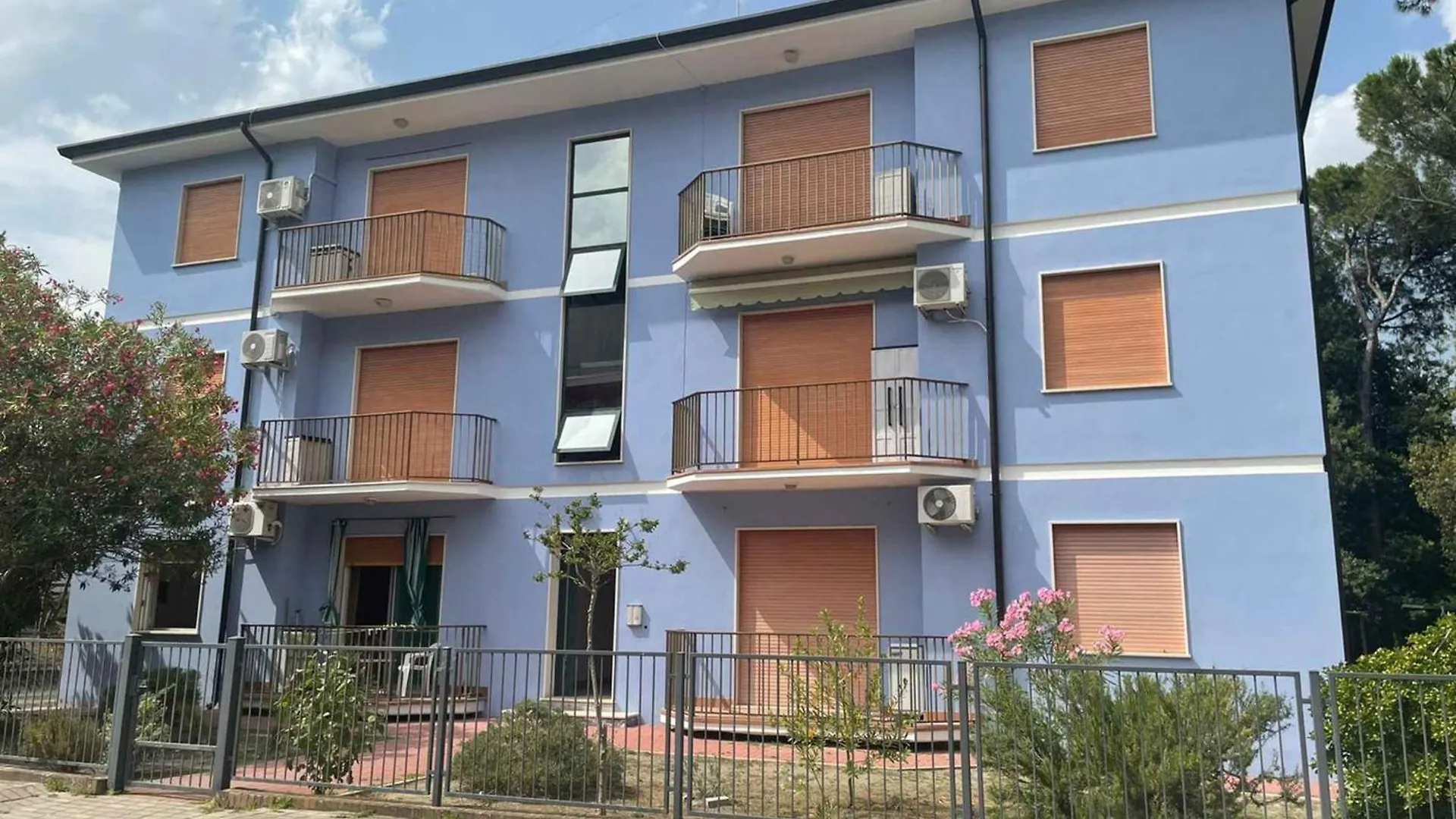 Apartment In Rosolina Mare 49215